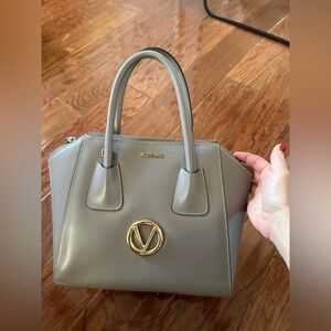 Valentino bag authentic. Excellent condition!!!!